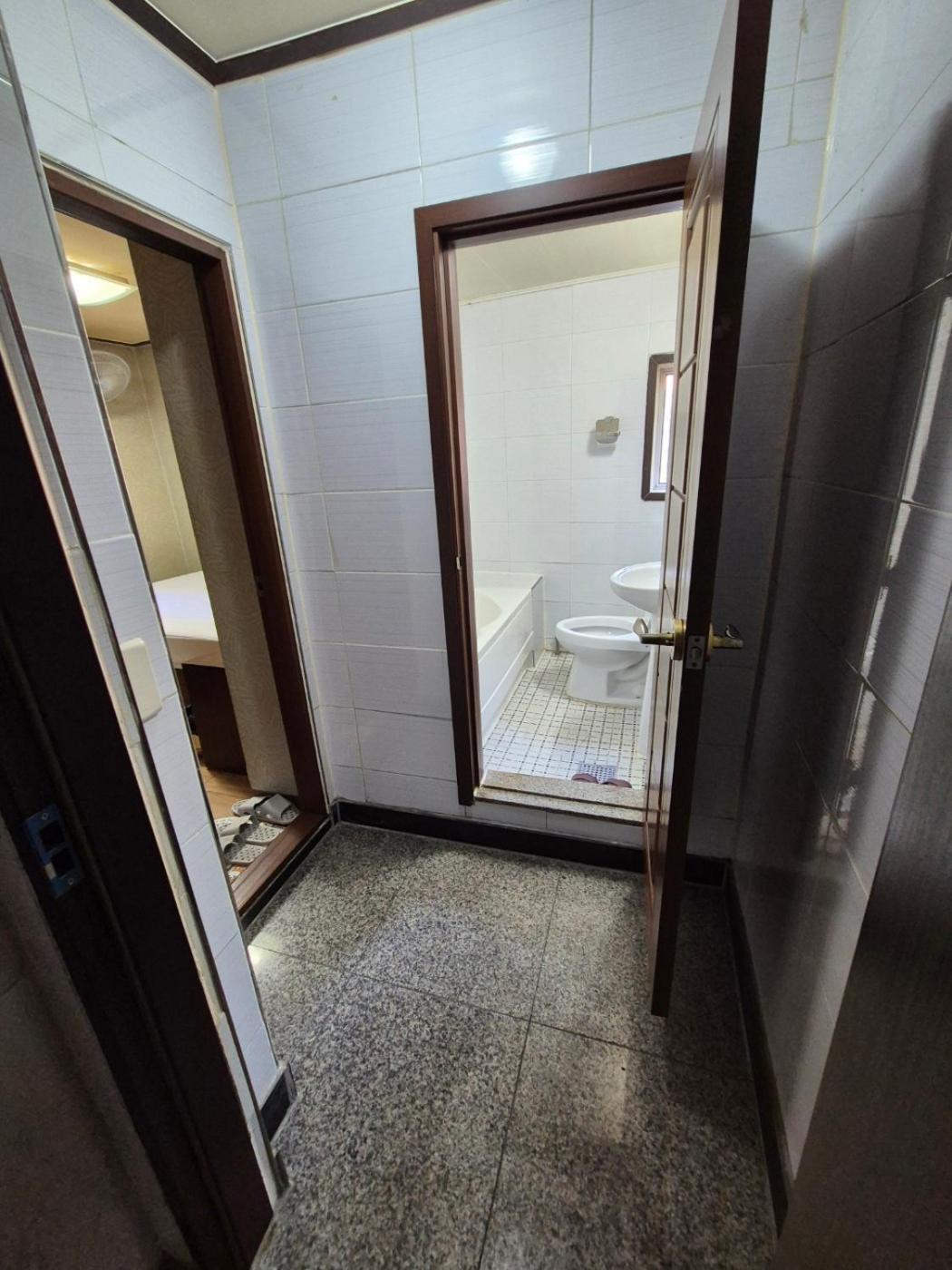 Joyful Stay Seoel Buitenkant foto